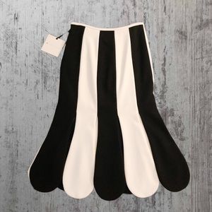 VICTORIA BECKHAM for Target Black and White Scallop Skirt